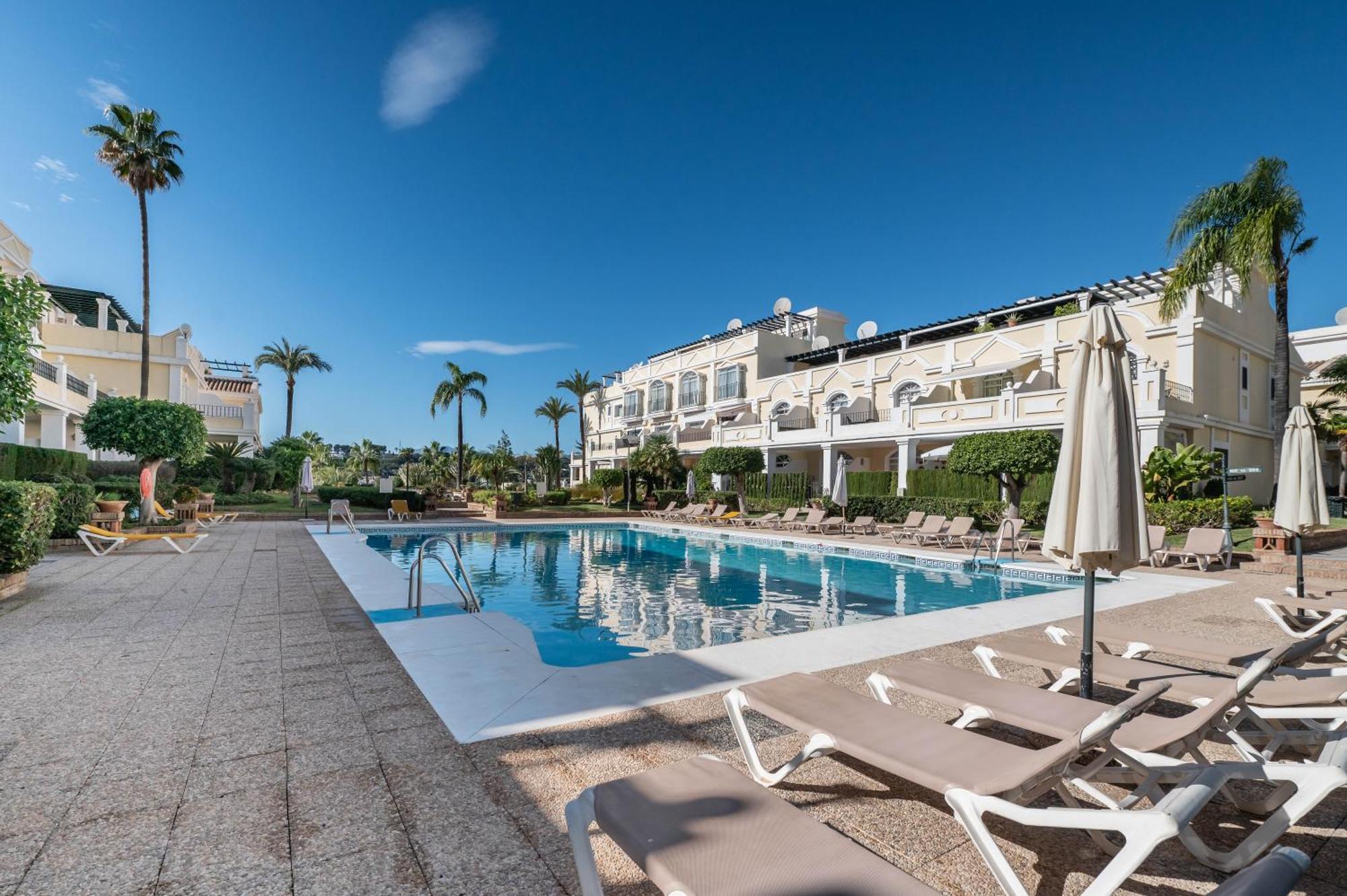 Apartamento Calma House Aloha Gardens By Vps